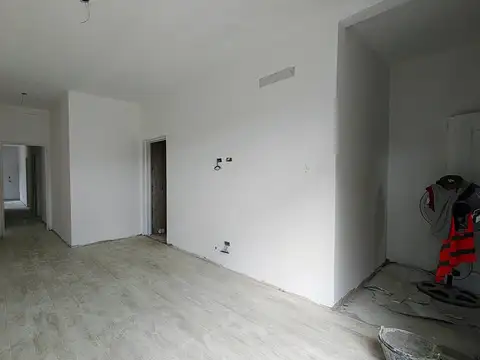 Casa en Venta con 4 cocheras