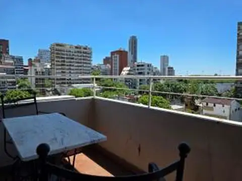 Departamento en alquiler en Las Cañitas, excelente m/luminoso, soleado, balcón, contrafrente a pulmón