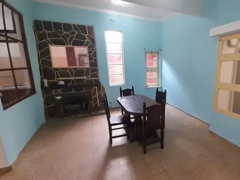 VENTA CASA INTERNA - 2 DORMIT. - AV. FREYRE 2800