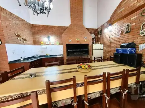 Casa en Venta en Lomas de Zamora, USD 340.000