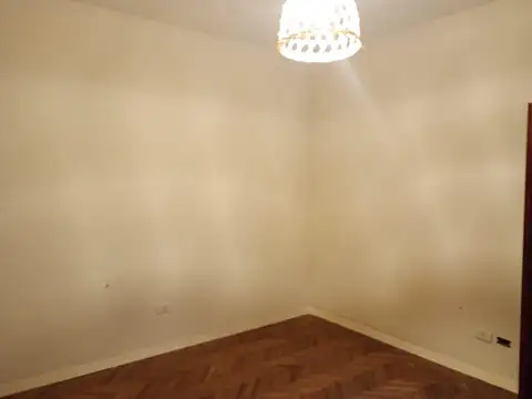 Depto Tipo Casa 4 ambientes con 2 baños