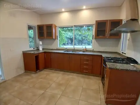 Casa en Alquiler al Norte