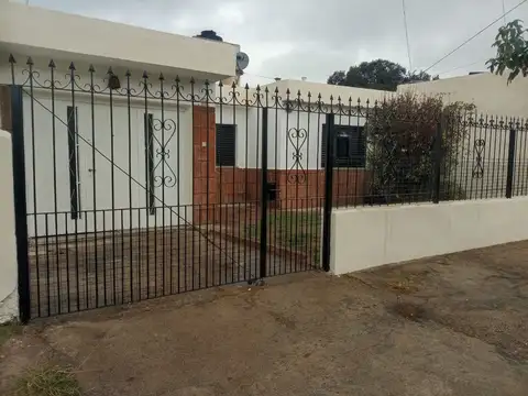 VENTA CASA 2 DORMITORIOS BARRIO SAN VICENTE
