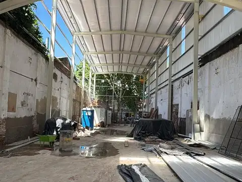 Galpón deposito 660 m2 en Paternal