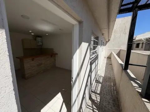 Departamento en Alquiler en Chilavert, $ 420.000