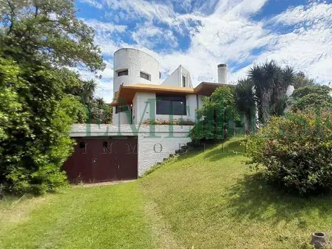 Casa libertador Norte  1866  un Dormito a una cuadra del Mar  cochera cubierta