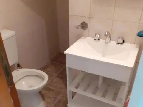 Casa 3 ambientes con 1 baño