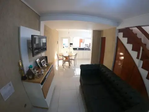 Depto Tipo Casa en Venta de 2 dormitorios