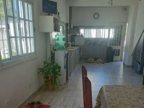 VENTA CASA QUINTA PARQUE GORRITI 6 AMB PILETA