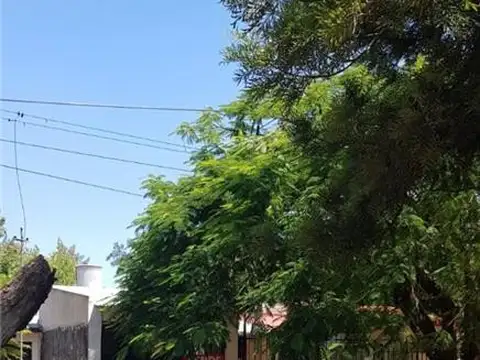 Depto Tipo Casa en Venta con 1