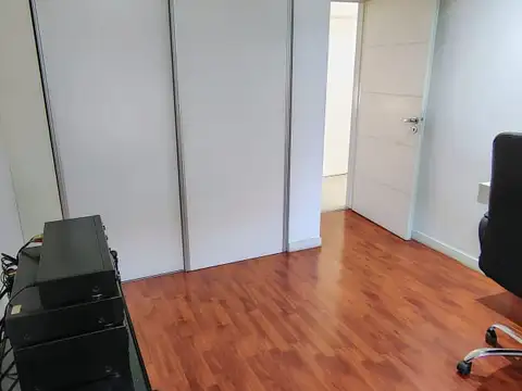 Departamento 3 ambientes en semipiso en venta en Villa Luro