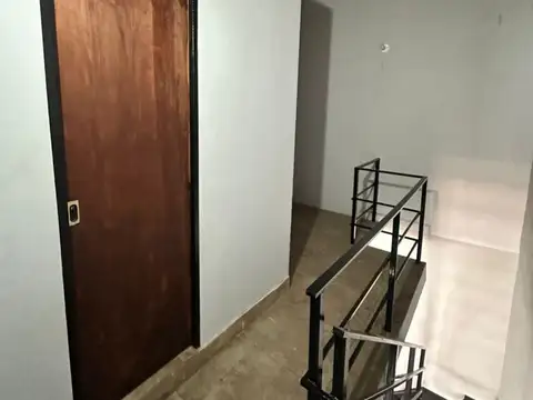Departamento en Alquiler en Gregorio De Laferrere, $ 380.000