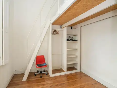 Depto Tipo Casa en Venta 70 años
