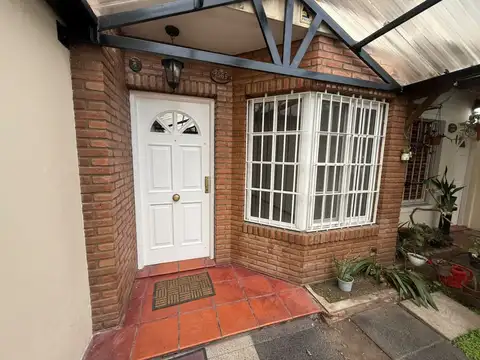 Casa en Alquiler de 3 dormitorios