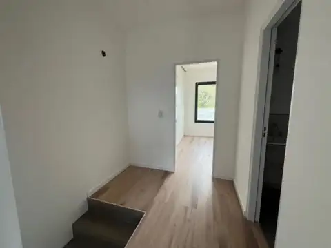 Depto Tipo Casa 3 ambientes con 1 baño