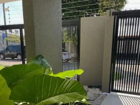 Departamento duplex 2 dormitorios Arroyito con cochera