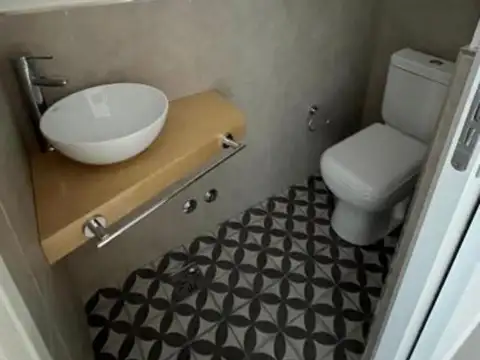 Depto Tipo Casa en Venta con 1 cocheras