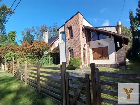 Casa en Alquiler - 2 Dormitorios 2 Baños - 450mts - Mar Del Plata