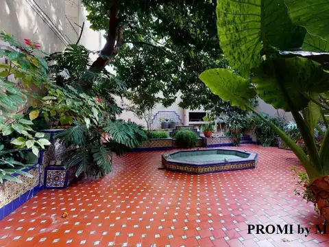 Casa 9 ambientes con 5 baños
