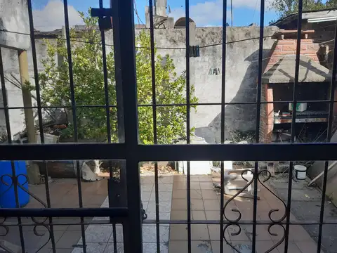 Depto Tipo Casa en Venta en Haedo Sur, USD 55.000