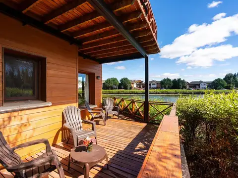 Único depto de cuatro ambientes con dos baños (uno en suite) y entrada de auto dentro del complejo residencial y turístico VILLA HUAPI.