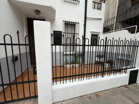 Casa venta 4 ambientes con patio y terraza