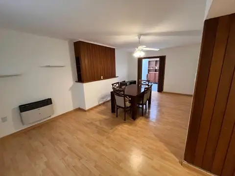 Casa en Alquiler de 4 dormitorios