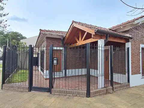 CASA EN ALQUILER DE 45 AMBIENTES EN CARAPACHAY