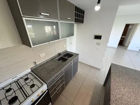 Dpto. 7° Piso al frente