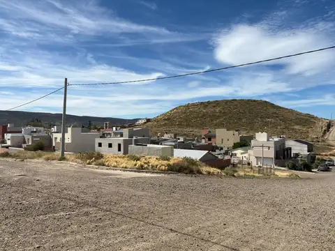 LOTE EN ESQUINA BARRIO FEIJO