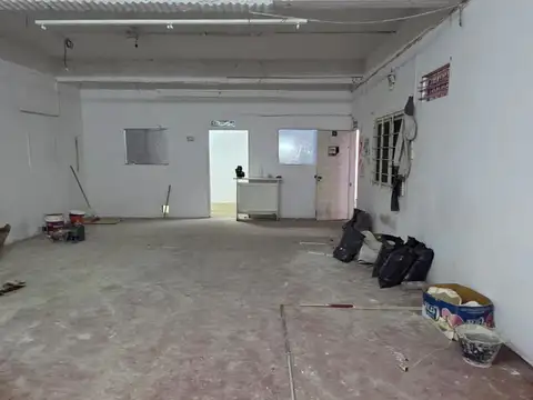 Local en Alquiler en Flores, $ 1.900.000