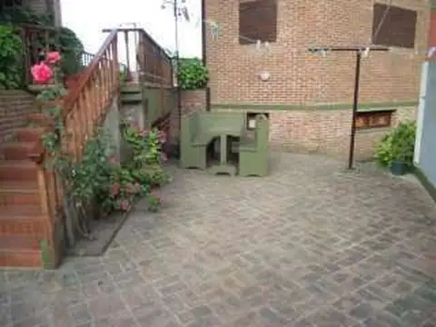 Paseo 141 300, Piso 1