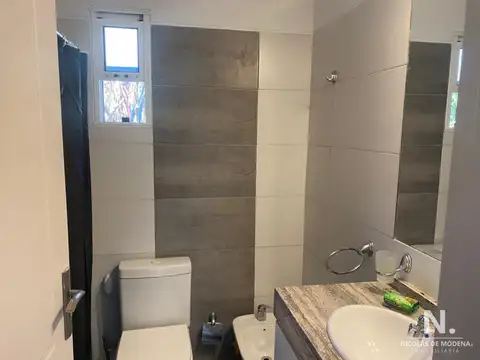 Chalet de 3 dormitorios en alquiler de temporada. Punta del Este