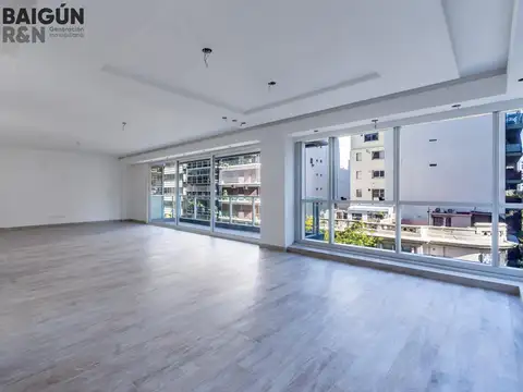 Departamento en Venta de 4 dormitorios