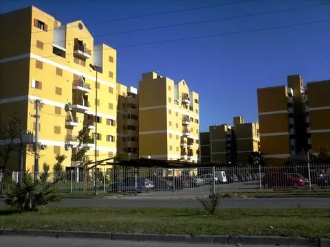 Muy lindo departamento. Excelente contexto vecinal. A 5 minutos del centro.