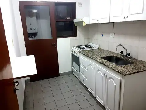 Departamento en Alquiler en Comlejo Arenales, $ 600.000