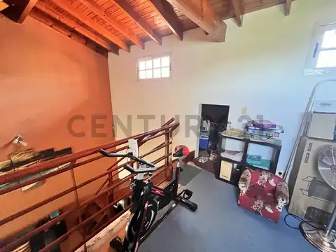 Depto Tipo Casa 5 ambientes con 2 baños