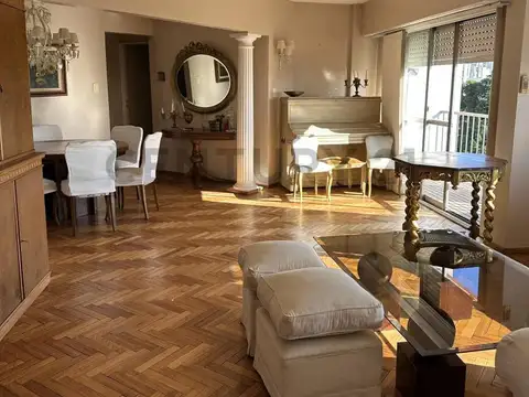Departamento de dos dormitorios en venta en La Plata