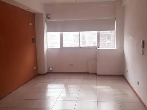 Montevideo 3700, Piso 00 01