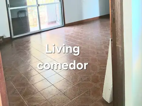 Depto Tipo Casa en Venta en Ramos Mejía, USD 74.000