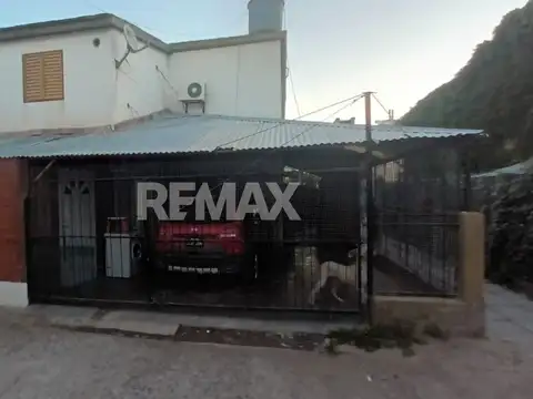 VENTA DUPLEX 3 DORMITORIOS - CENTENARIO