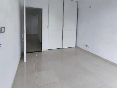 SE VENDE DEPARTAMENTO DOS AMBIENTES - POSIBLE FINANCIACION