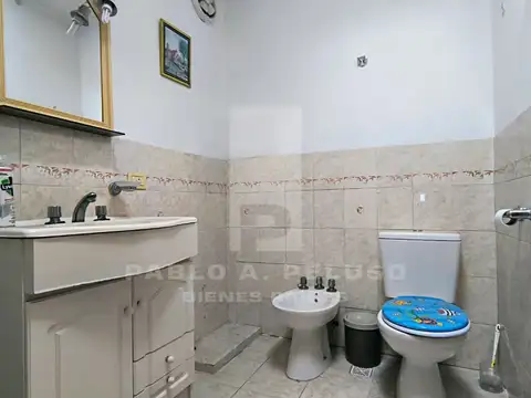 Casa 4 ambientes con 1 baño