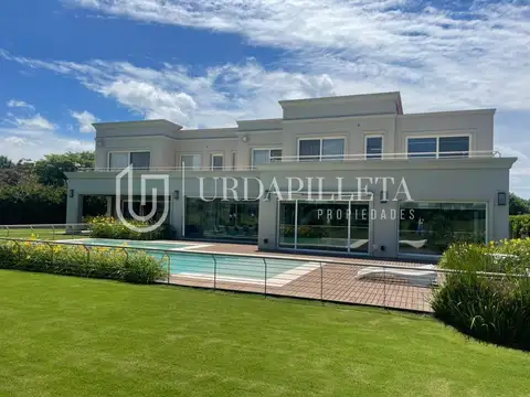 Casa en venta con vista al golf en Pilará- La Berlina- Pilar