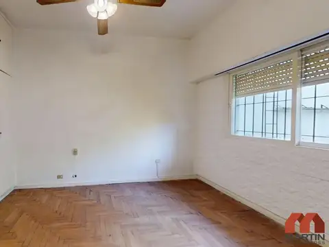Departamento PH en Venta de 3 Ambientes en Florida con Jardín