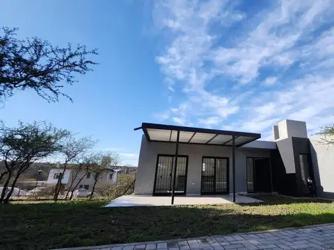 Casa en Venta en Unquillo, USD 75.000