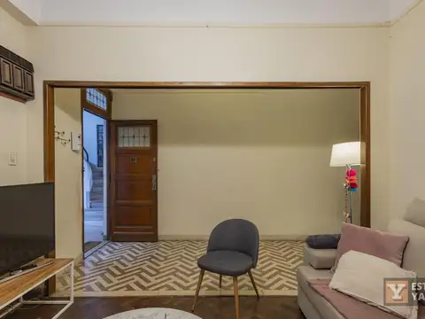 Depto Tipo Casa en Venta 60 años