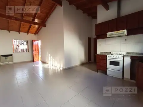 Casa 2 dorm y jardin en Bº Altos de Pacheco - Tigre - POZZI INMO