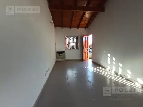 Casa 2 dorm y jardin en Bº Altos de Pacheco - Tigre - POZZI INMO