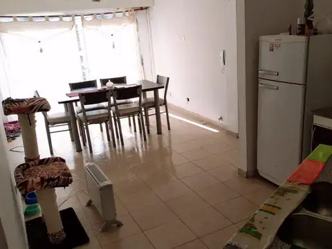 Departamento en venta - 2 dormitorios 1 baño - cochera - 75 mts2 - Burzaco
